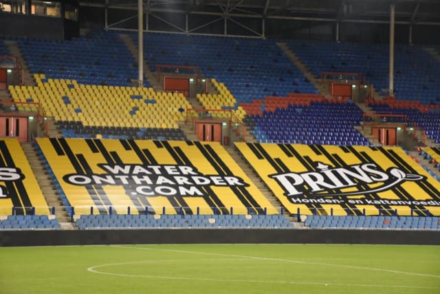 Onzekerheid bij Vitesse: 'De nieuwe eigenaren beslissen over mijn contract'